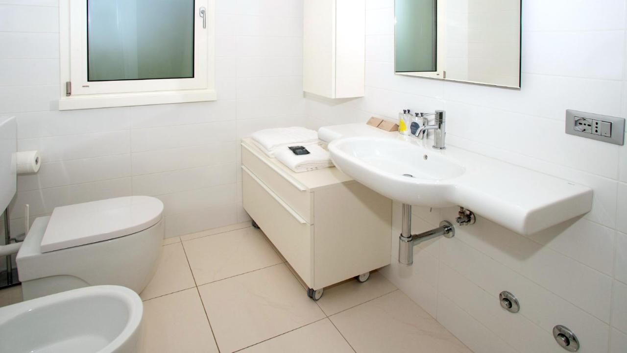 Villa Riva Beachfront Lignano Sabbiadoro Exterior foto